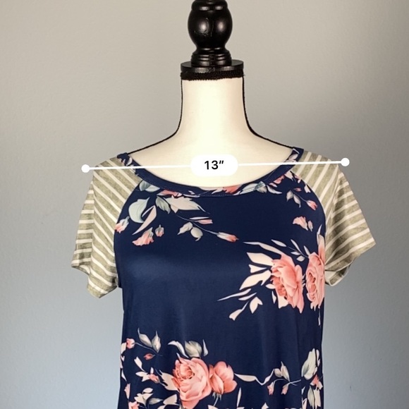 NWOT Navy Blue Floral Tunic Women’s Summer Dress - Picture 9 of 11